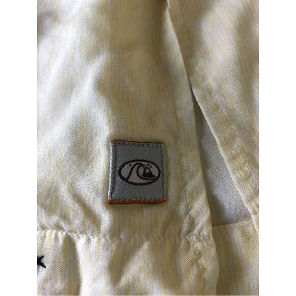 Quiksilver Edition Men's Comfort Fit Casual With Print fish Shirt Size L Short S - Picture 8 of 10